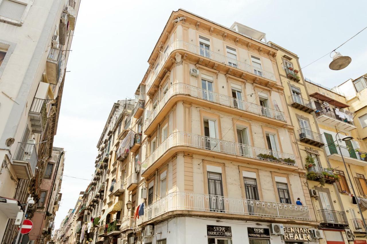 Napoli Suite Caravaggio Apartment ภายนอก รูปภาพ