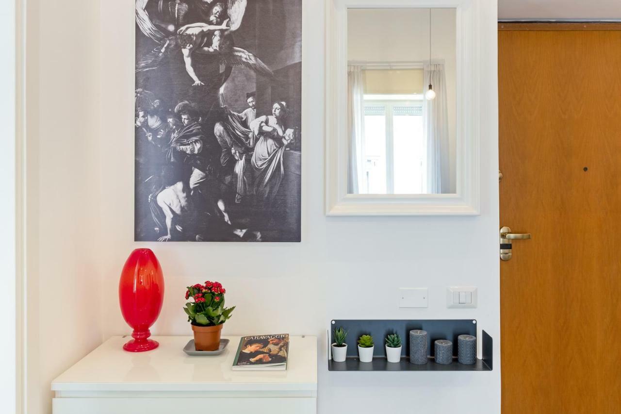 Napoli Suite Caravaggio Apartment ภายนอก รูปภาพ