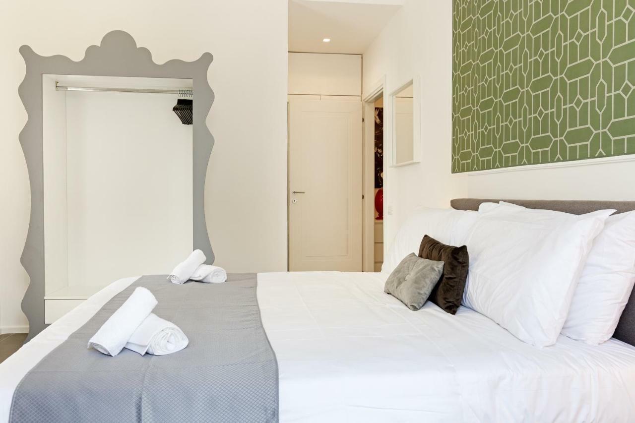 Napoli Suite Caravaggio Apartment ภายนอก รูปภาพ