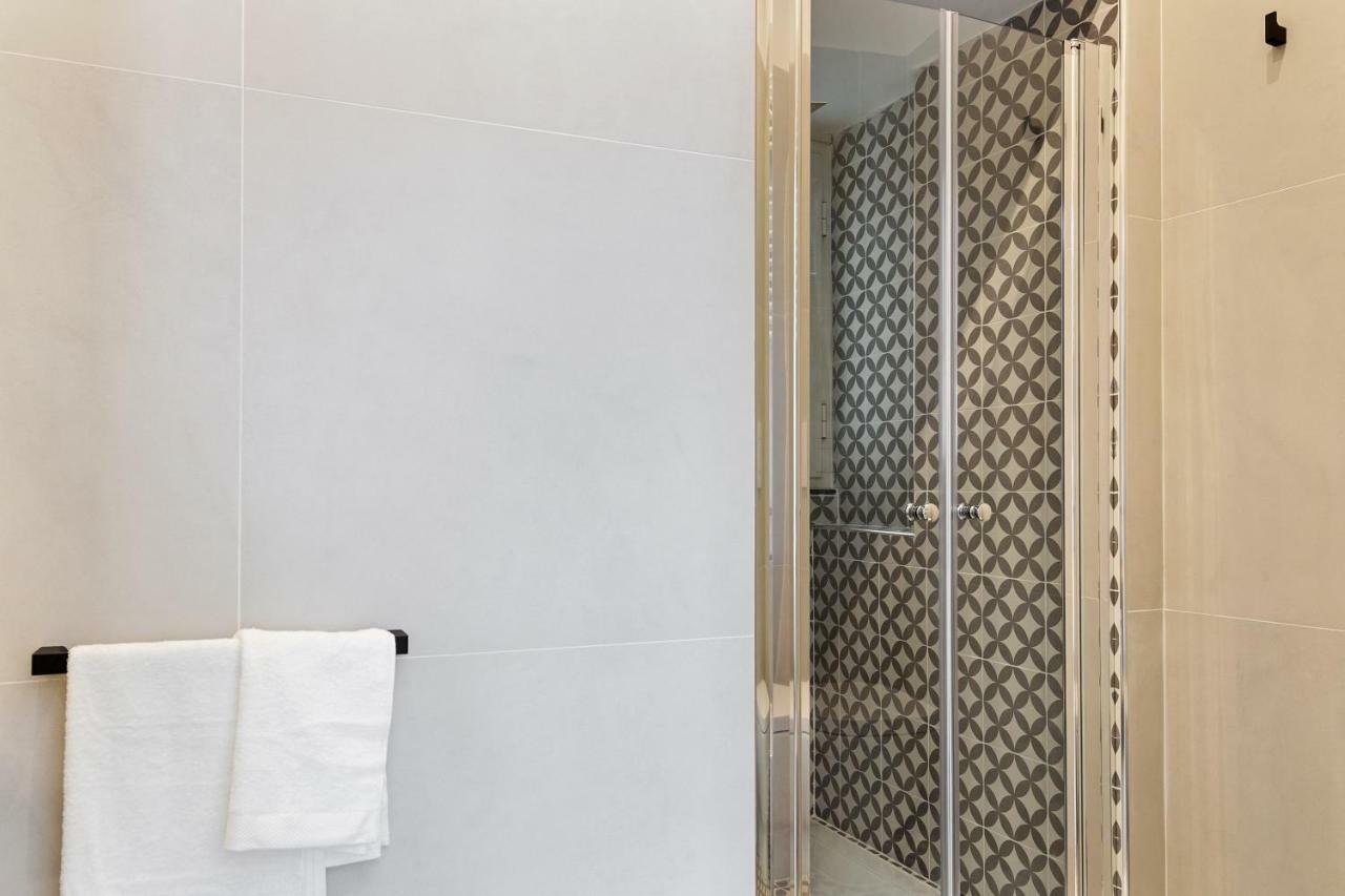 Napoli Suite Caravaggio Apartment ภายนอก รูปภาพ